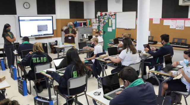 Alicante licita un servicio de apoyo a las aulas tras el confinamiento por 99.000 euros