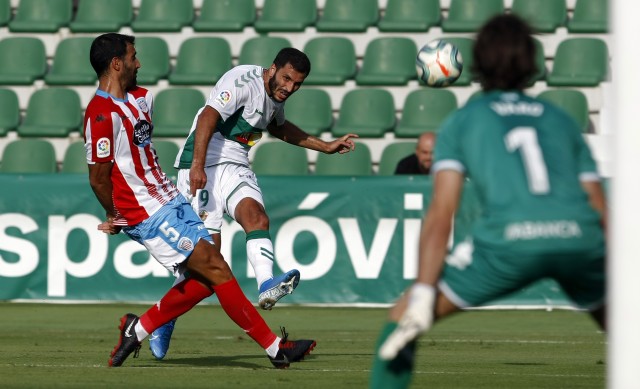 El Elche ingresó 300.000 euros por el traspaso de Yacine Qasmi y 706.628 por el de Gonzalo Villar