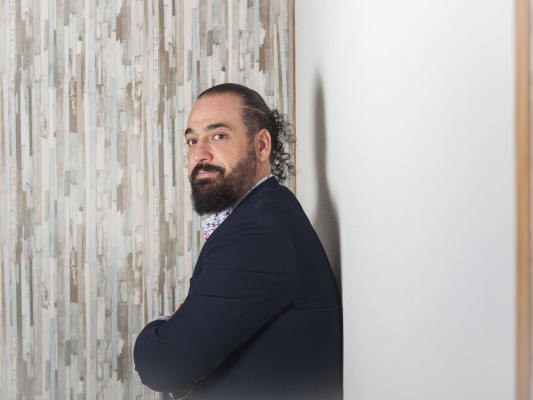 Patxi Ojana presenta su nuevo trabajo 'Compare' en el Teatro Payà de Borriana