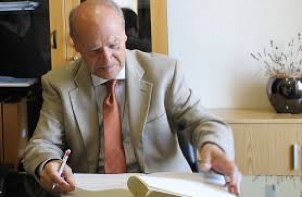 La AVL echa a suertes la renovación de un tercio de sus miembros