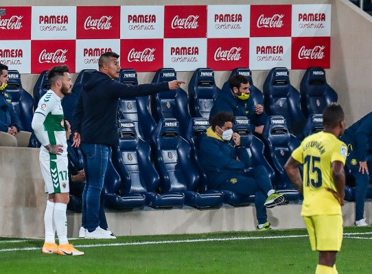 El Elche cierra el primer tercio de la competición sumido en una crisis de resultados

