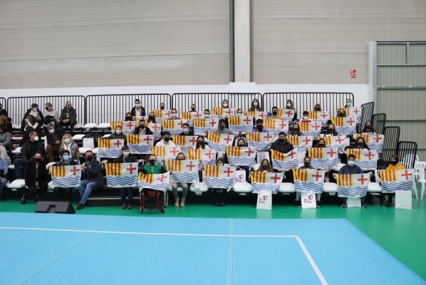 Onda beca a 41 deportistas de élite y jóvenes promesas del deporte