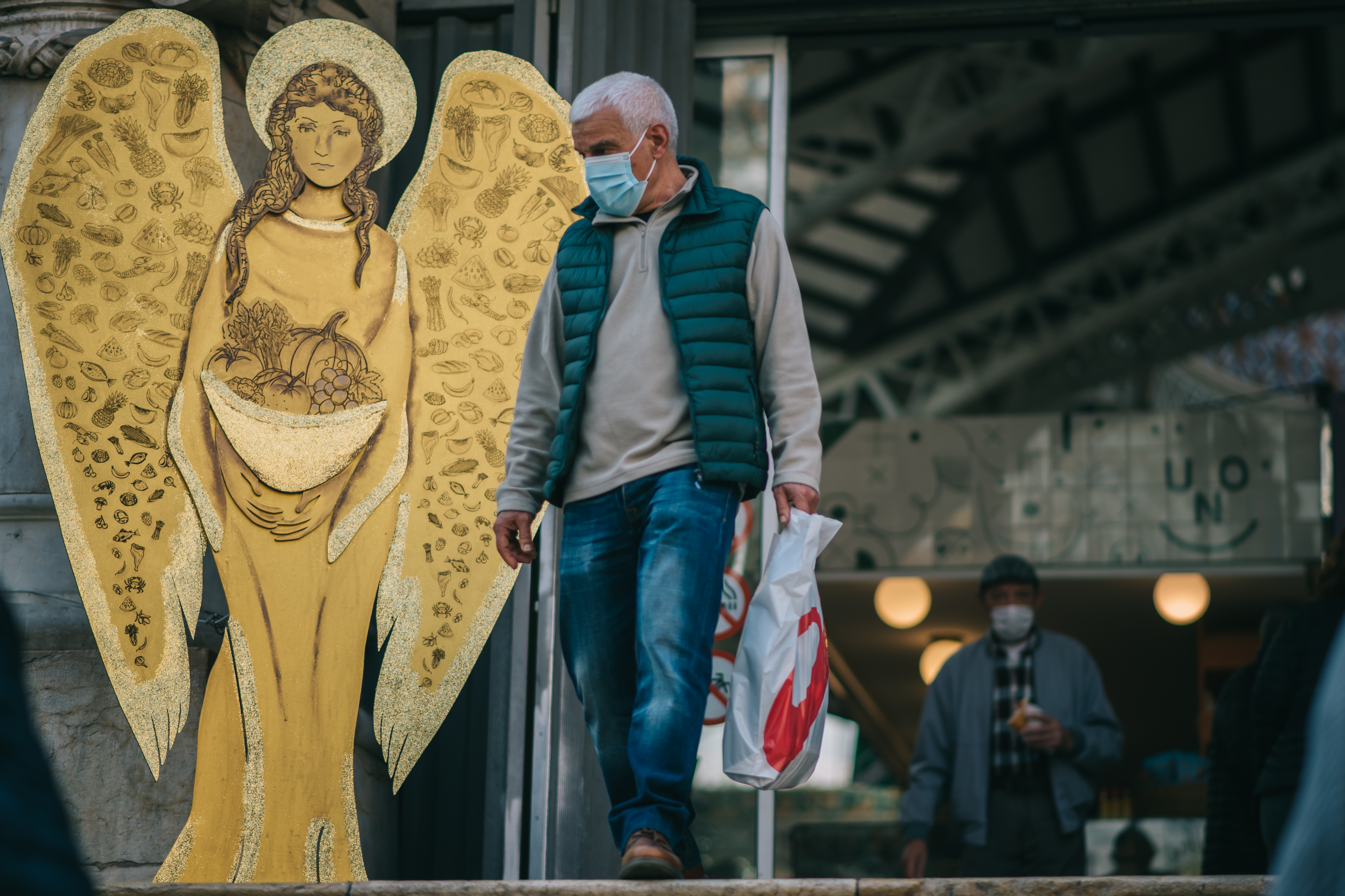 Los casos de covid-19 aumentan en Alicante con 662 contagios y bajan a 4 los fallecimientos