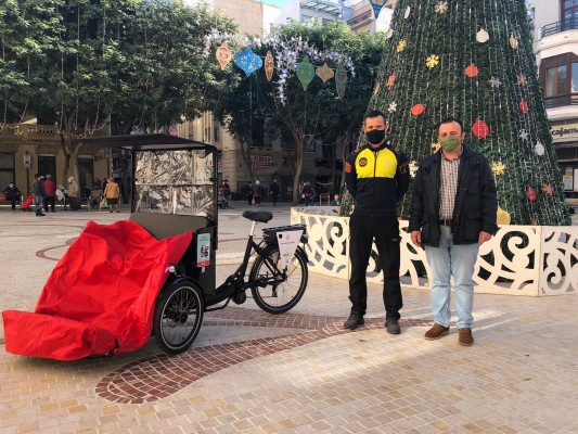 Elche impulsa el proyecto ‘En bici sense edat’ para que los mayores vuelvan a pasear en bicicleta