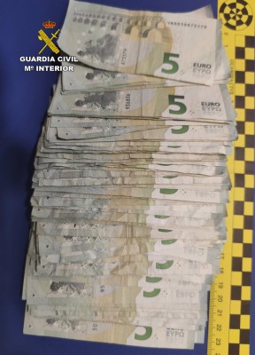 Detenido por estafar a comerciantes de Mula con el cambio de billetes de cinco euros