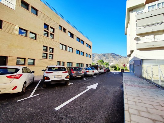 Acaba en Elda la construcción de un aparcamiento público anexo al centro de salud Marina Española