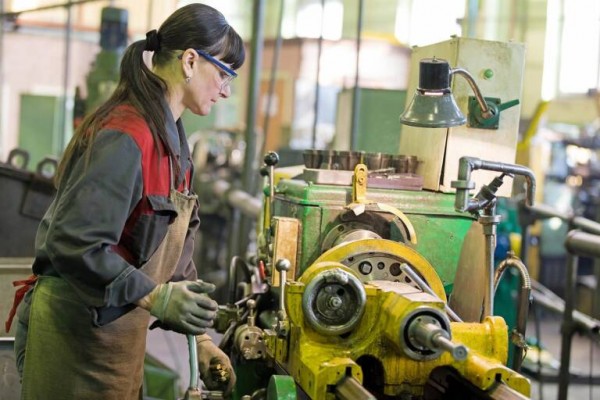 La caída de los precios industriales se modera al 2,7 % en noviembre en la Comunitat Valenciana