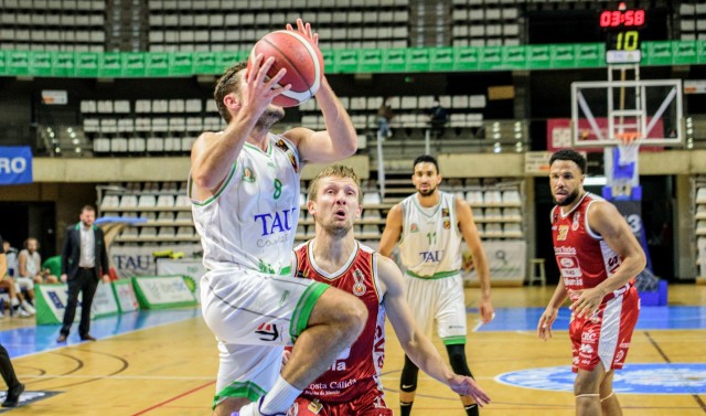 El TAU Castelló extiende su racha ganadora ante el Murcia tras otro final con prórroga (88-83)