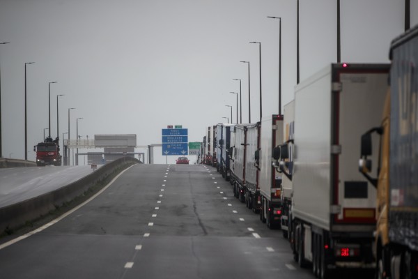 La patronal europea de frutas y hortalizas avisa de que el Brexit bloqueará de nuevo el Eurotúnel