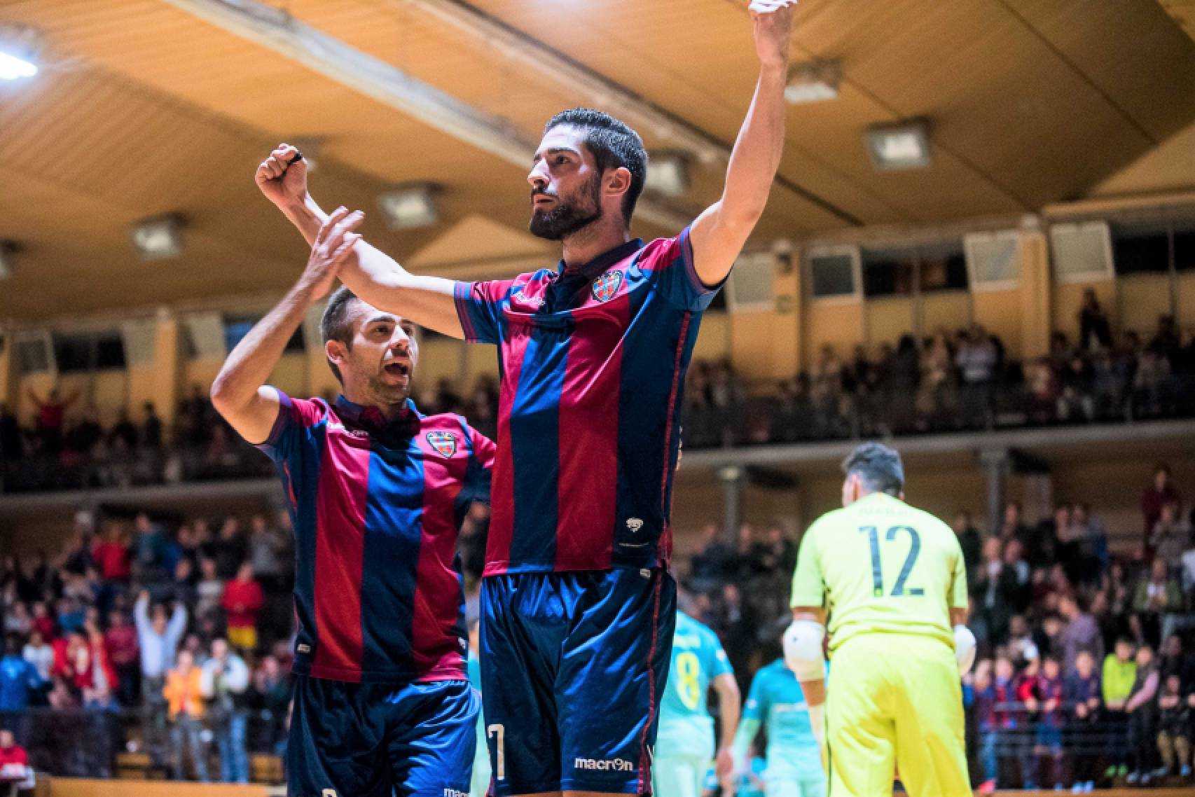 El Levante renueva por una temporada a Buendía, su máximo goleador