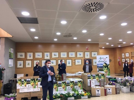 Primera Campaña Agrosolidaria de la Región de Murcia en favor del Banco de Alimentos
