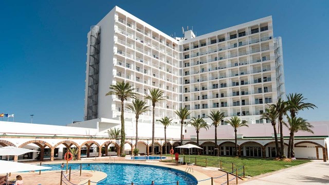 El Hotel Roc Doblemar de La Manga será rebautizado como Alua Hotels & Resorts