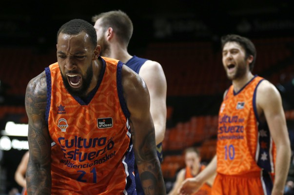Hermannsson desactiva la zona del UCAM y Van Rossom a Frankamp