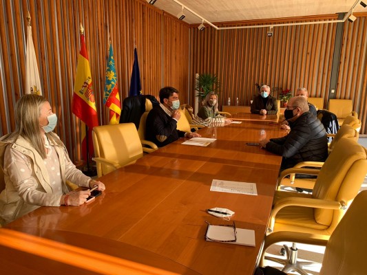 Alicante refuerza el operativo policial para evitar las aglomeraciones y condiciona las actividades de Navidad