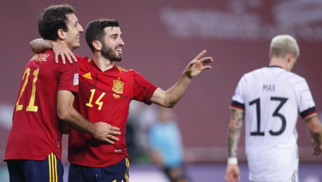  Hay que cambiar hasta los percheros: La Selección no vuelve a casa por Navidad