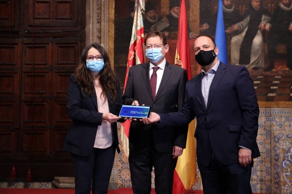 Oltra recuerda que los presupuestos se cierran cuando Les Corts los votan