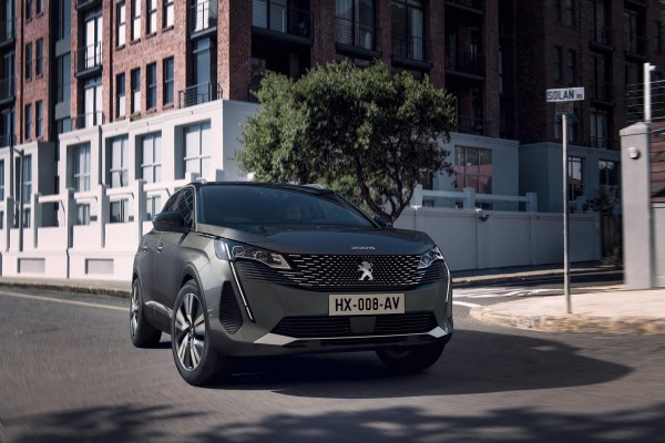 Peugeot inicia las entregas en España de los nuevos 3008 y 5008