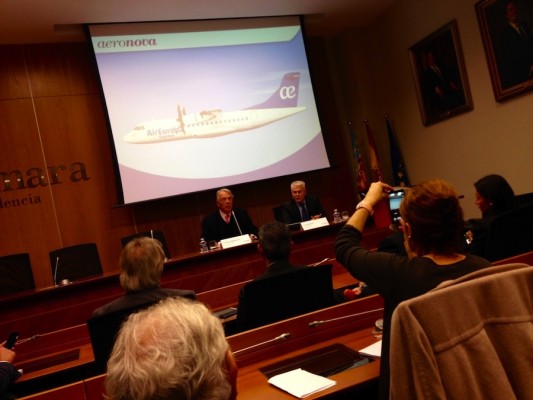 La valenciana Aeronova se integrará en 2016 en la aerolínea 'low cost' de Air Europa