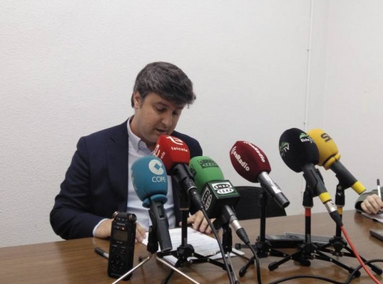 García-Ontiveros pide más transparencia para las ayudas y otros trámites en Elche 