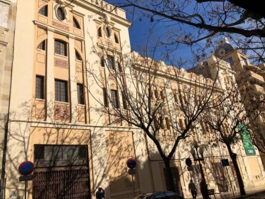 Alicante revisa el informe de Cultura para reforzar el blindaje del Ideal y paraliza la licencia de Baraka
