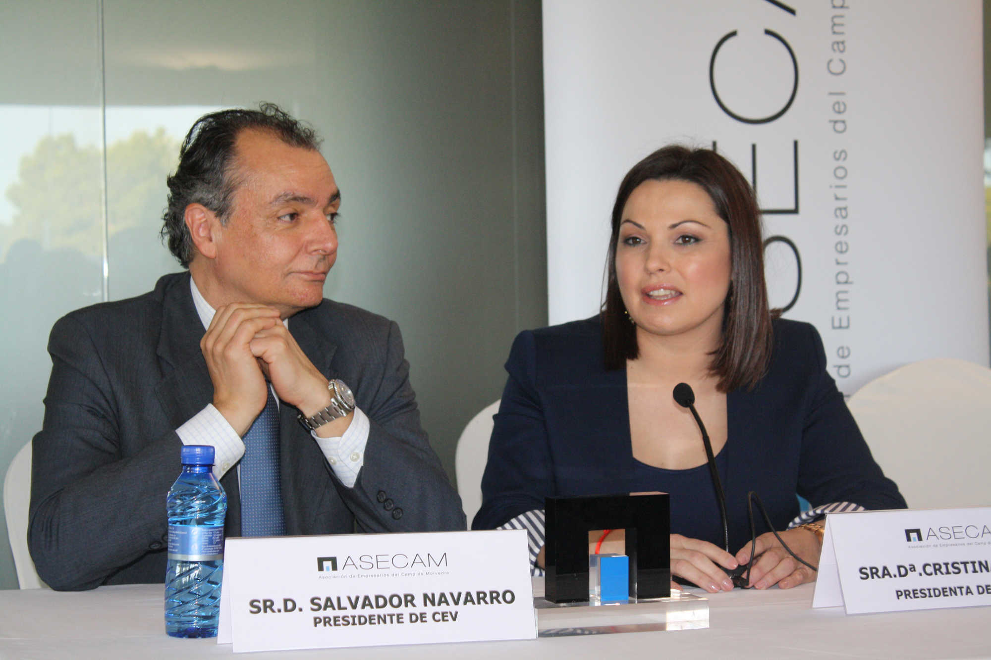 Salvador Navarro y Cristina Plumed - 