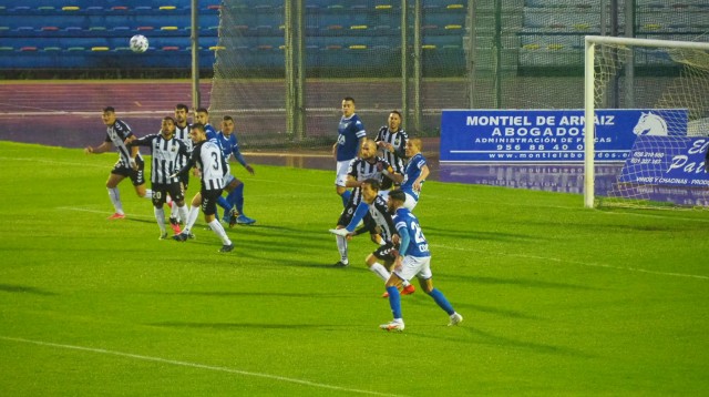 Los suplentes de Cano cumplen con nota en la Copa y sitúan al Castellón en segunda ronda (0-2)