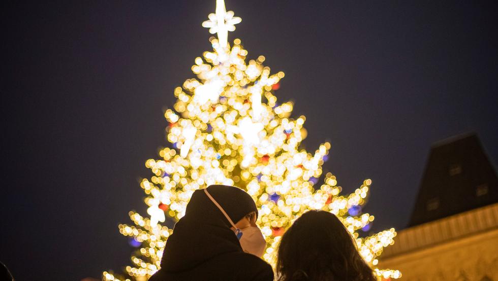 Europa endurece las restricciones mientras se espera la vacuna contra la covid-19