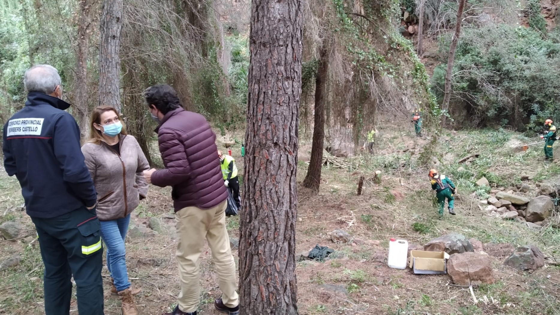 Benicàssim limpia el barranco de la Parreta para prevenir incendios cerca de las urbanizaciones