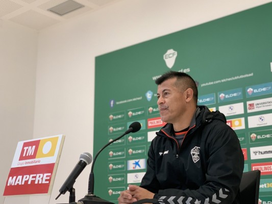 Almirón: “Afrontamos el partido ante el Buñol con seriedad y respeto”