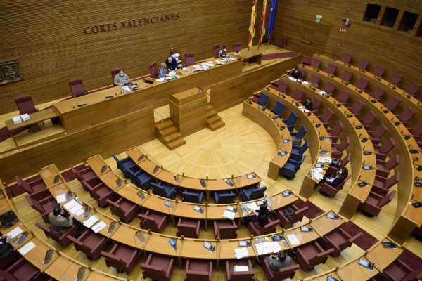 El Botànic deja para el pleno una enmienda al presupuesto para conceder más fondos a À Punt
