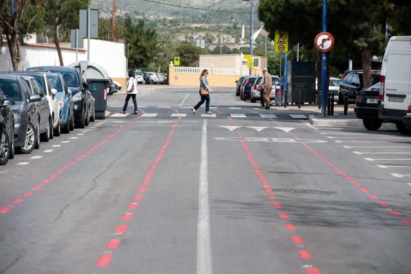Las ciclovías inundan las calles del barrio de Els Tolls de Benidorm