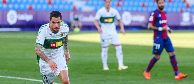 Tete Morente se mantiene como único jugador apercibido de sanción en el Elche
