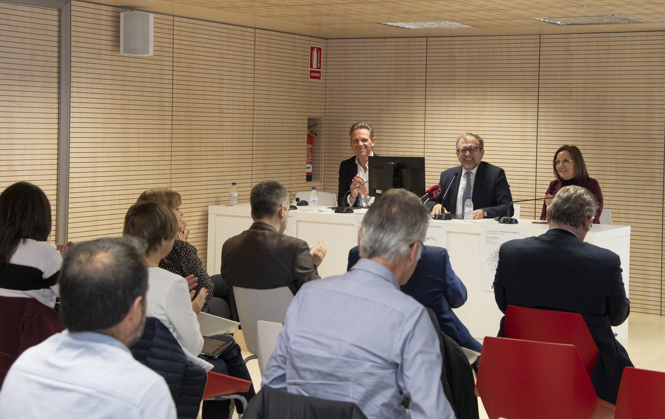 La Diputación destina con #ReactivemInvestigació 275.000 euros a la ciencia en la provincia