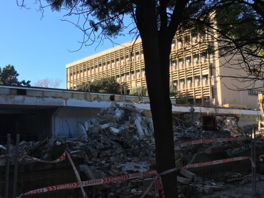 El decano del Colegio de Arquitectos carga contra la Conselleria de Cultura por el derribo de Agrónomos