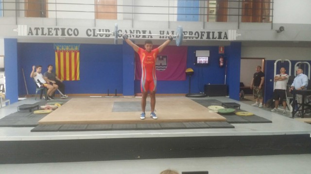 Tres halteras del Valencia C.H. participan en el campeonato de España Sub-15