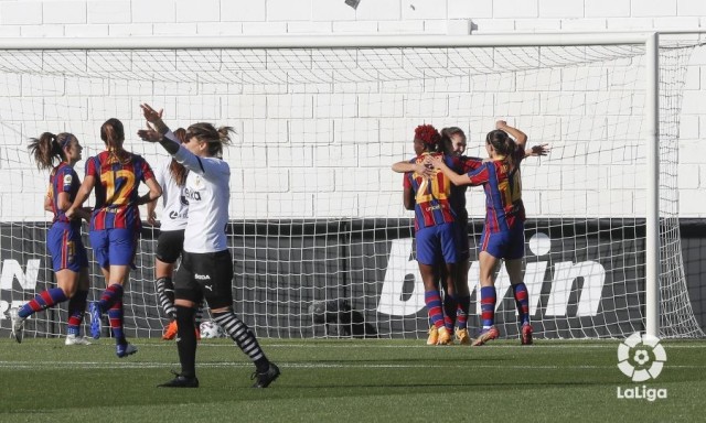 El Barça se muestra implacable ante el Valencia