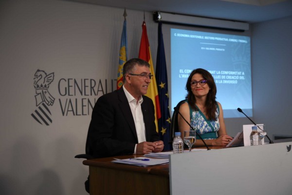 El Consell convierte el valenciano en la lengua vehicular de la Administración autonómica