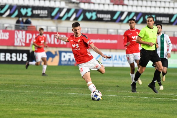 El derbi Murcia-UCAM copa la atención en la octava jornada del grupo 4B de Segunda B