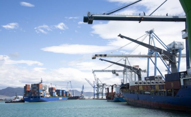 El tráfico en el puerto caerá este año un 10% lastrado por el coronavirus y la marcha de MSC