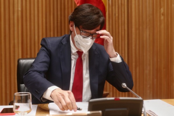 Illa afirma que la diferencia de 5.500 muertos por covid entre el INE y Sanidad es 