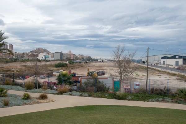 El 'nuevo pulmón' de Alicante: más metros para el Parque del Mar con guiños a la historia