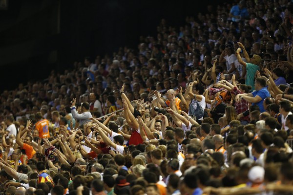La afición prepara una 'caldera' en Mestalla para recibir al Barça
