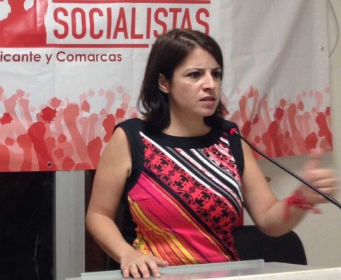 Adriana Lastra: 