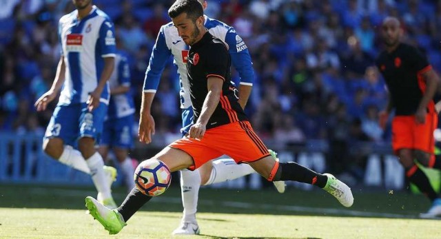Gayà brilla en el gris partido del Valencia CF