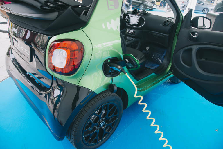 La Comunitat tiene 1.020 puntos de recarga públicos de vehículos eléctricos
