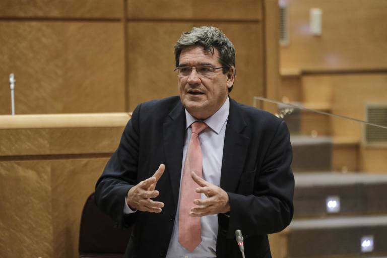 Escrivá apunta a un alza del PIB del 2,4 % en el cuarto trimestre
