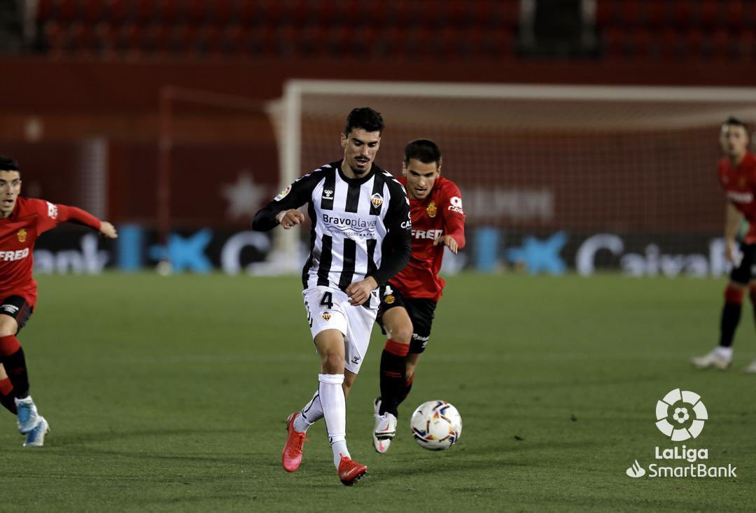 
El Mallorca castiga a un Castellón que vuelve a mostrarse débil en defensa

 