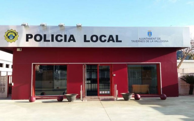 El PP de Tavernes denuncia siete años en activo de un jefe de Policía que no era propietario de la plaza