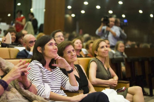 La oncóloga alicantina María Blasco es premiada por su trayectoria en los II Premios Zendal

