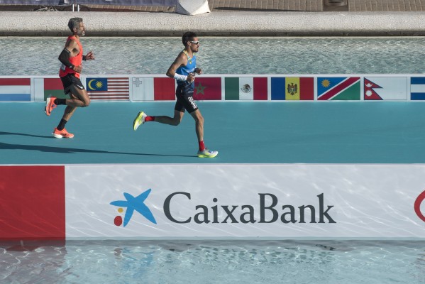 CaixaBank apoya la Maratón y la Media Maratón de València con distintas acciones
